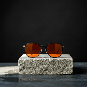 Blue Light Glasses Women Travelers | PrismaAura | 99.5%